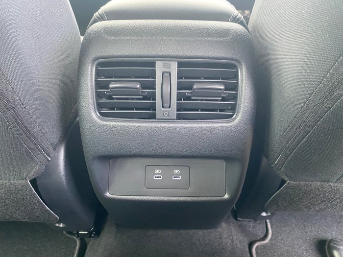 2025 Nissan QASHQAI ST-L