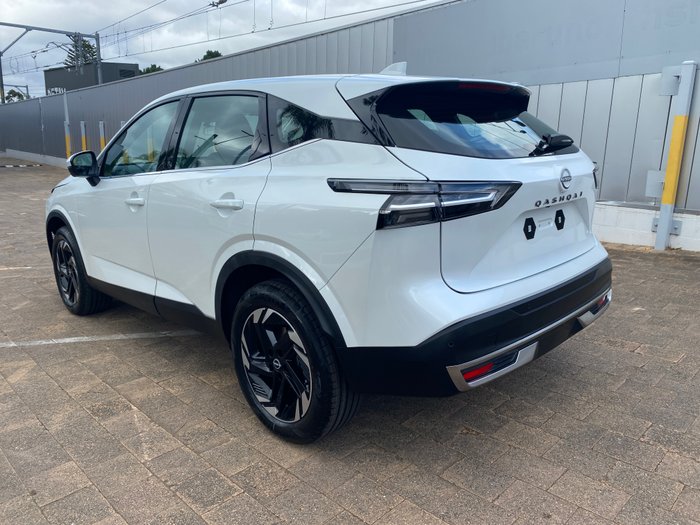 2025 Nissan QASHQAI ST-L