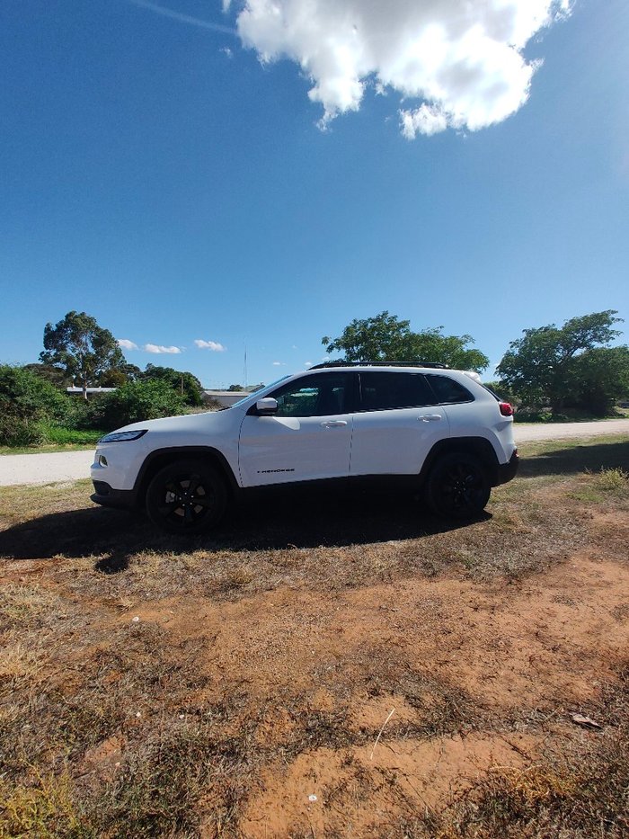 2015 Jeep Cherokee Blackhawk