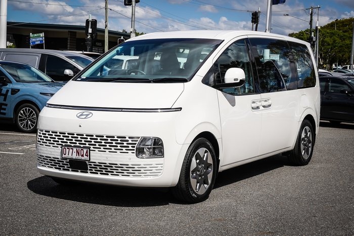 2025 Hyundai STARIA