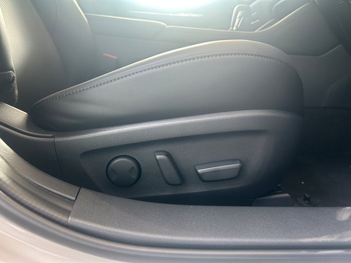 2025 Mazda 3 G20 Touring