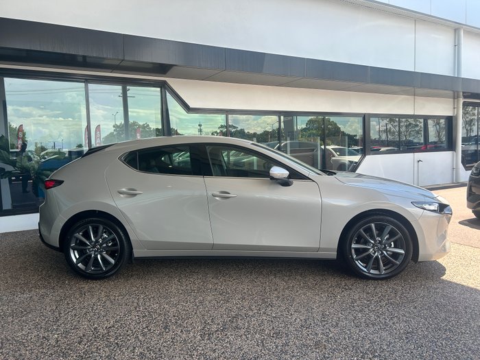 2025 Mazda 3 G20 Touring