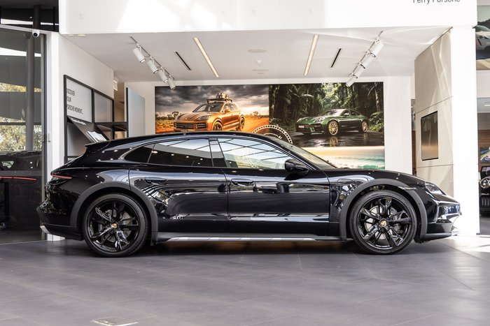2024 Porsche Taycan 4