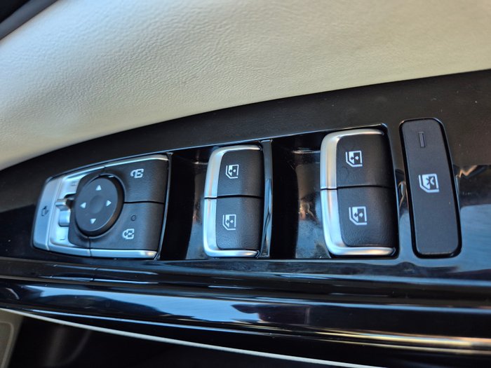 2023 Kia Carnival SLi
