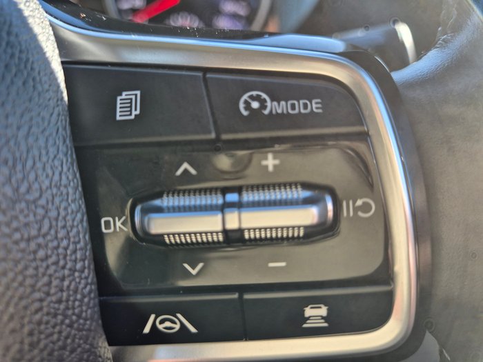 2023 Kia Carnival SLi