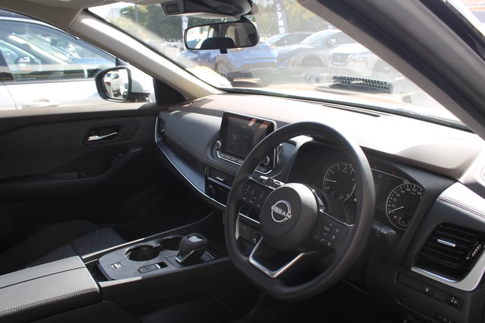 2025 Nissan X-TRAIL ST