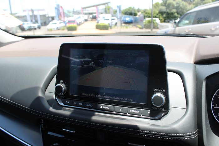 2025 Nissan X-TRAIL ST