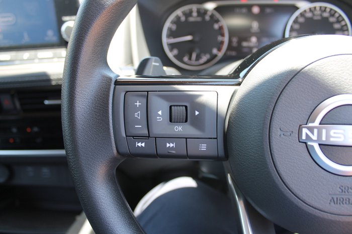 2025 Nissan X-TRAIL ST