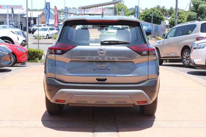 2025 Nissan X-TRAIL ST