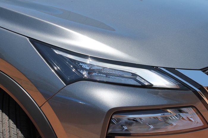 2025 Nissan X-TRAIL ST