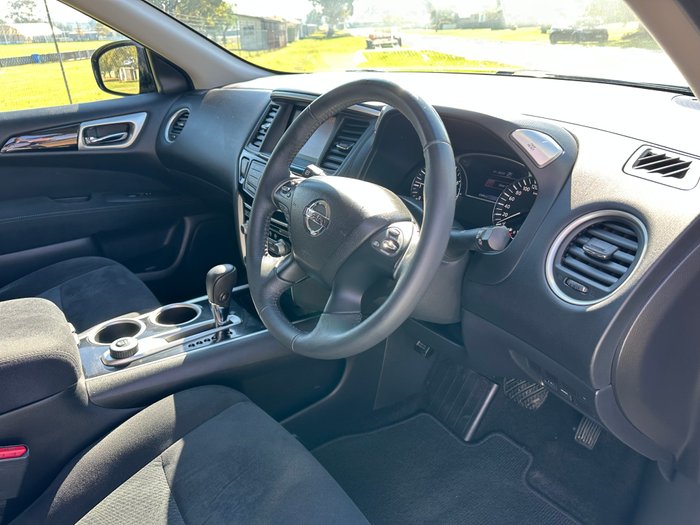 2016 Nissan Pathfinder ST