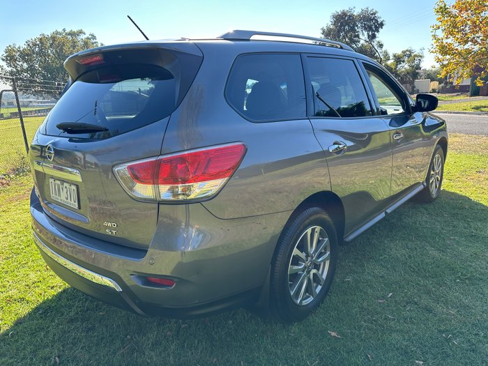 2016 Nissan Pathfinder ST