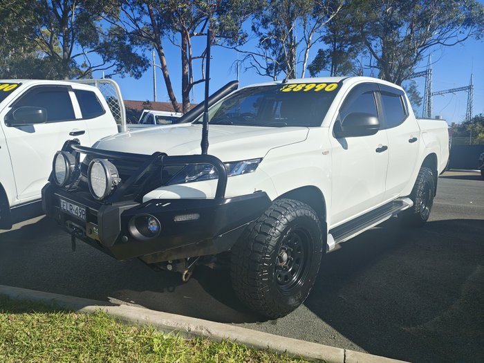 2020 MITSUBISHI Triton