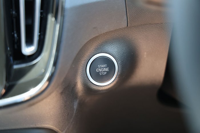 2022 Volvo XC40 T4 Inscription