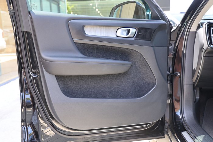 2022 Volvo XC40 T4 Inscription