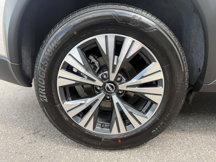 2025 Nissan X-TRAIL ST-L