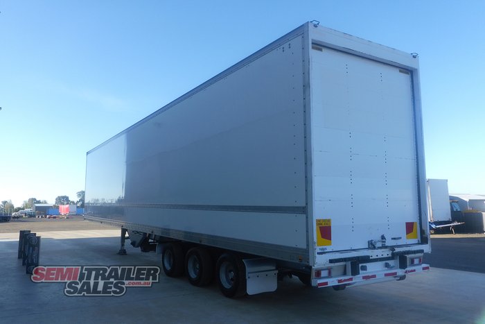 2020 Maxitrans Chain Driven Floor 24 Pallet Pantech