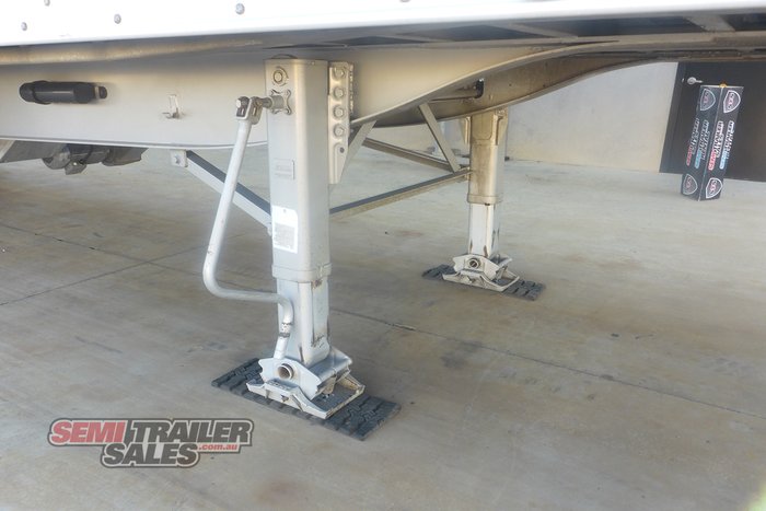 2020 Maxitrans Chain Driven Floor 24 Pallet Pantech