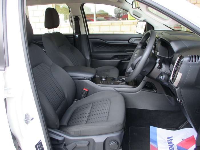 2024 Ford Everest Trend MY24.00 White