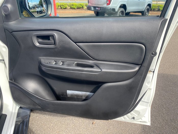 2021 MITSUBISHI TRITON GLX (4x4)