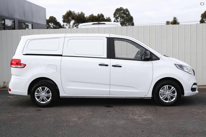 2026 LDV G10 Plus Lifting Tailgate with Cargo Barrier