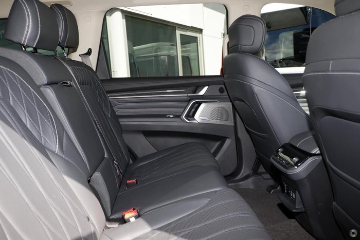 2025 LDV D90
