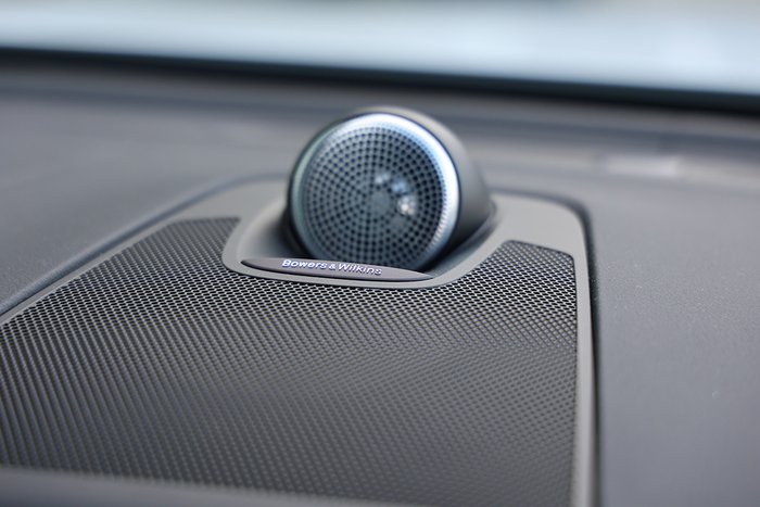 2023 Volvo XC60 Recharge Ultimate T8 Plug-In Hybrid