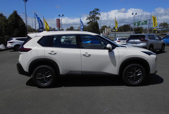 2025 Nissan X-TRAIL ST