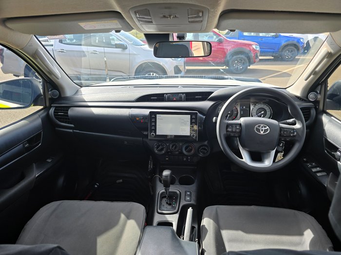 2021 Toyota Hilux SR White