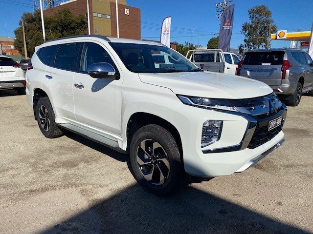 2024 MITSUBISHI Pajero Sport GLS