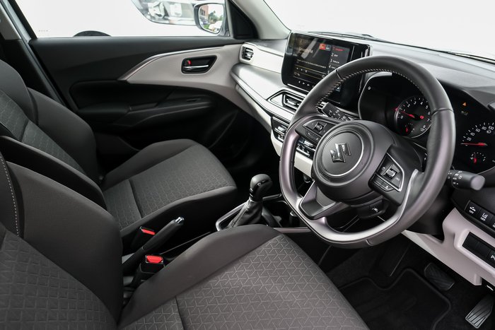 2025 Suzuki Swift Hybrid GLX