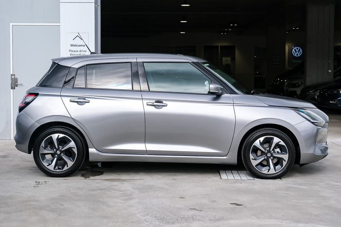 2025 Suzuki Swift Hybrid GLX