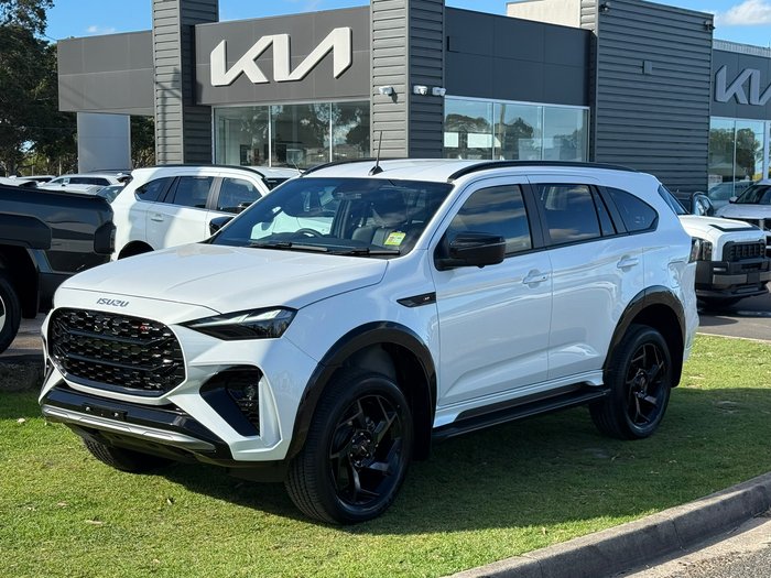 2026 Isuzu MU-X X-TERRAIN