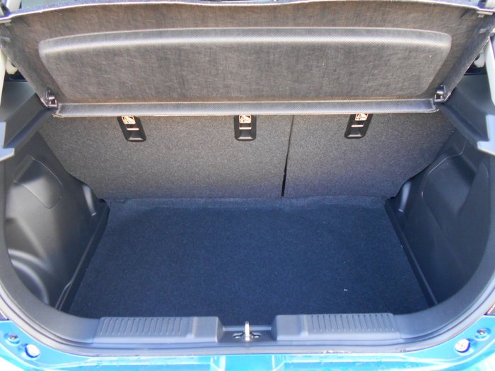 2025 Suzuki Swift Hybrid Plus