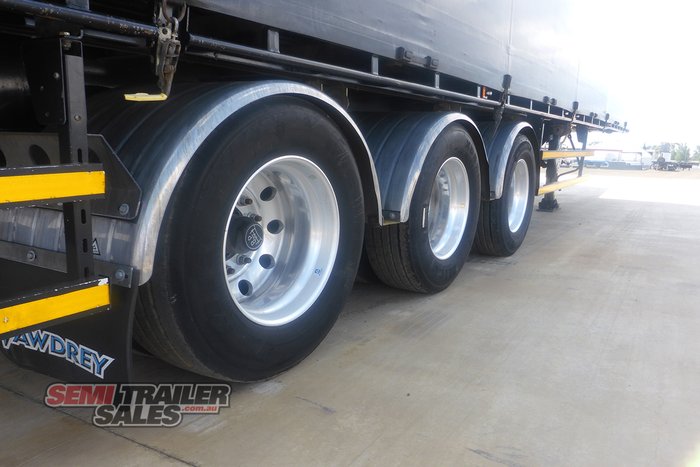 2020 Vawdrey 20 Pallet Curtainsider Road Train Lead