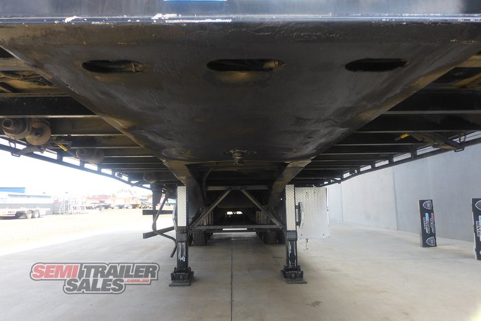 2020 Vawdrey 20 Pallet Curtainsider Road Train Lead