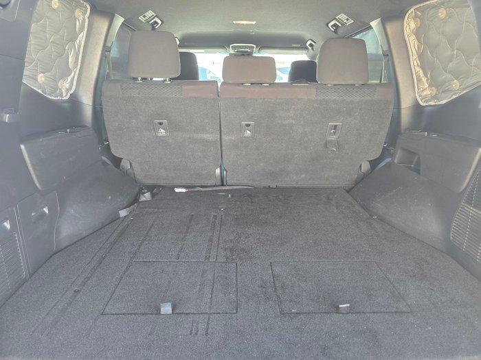 2023 Toyota LANDCRUISER GXL White