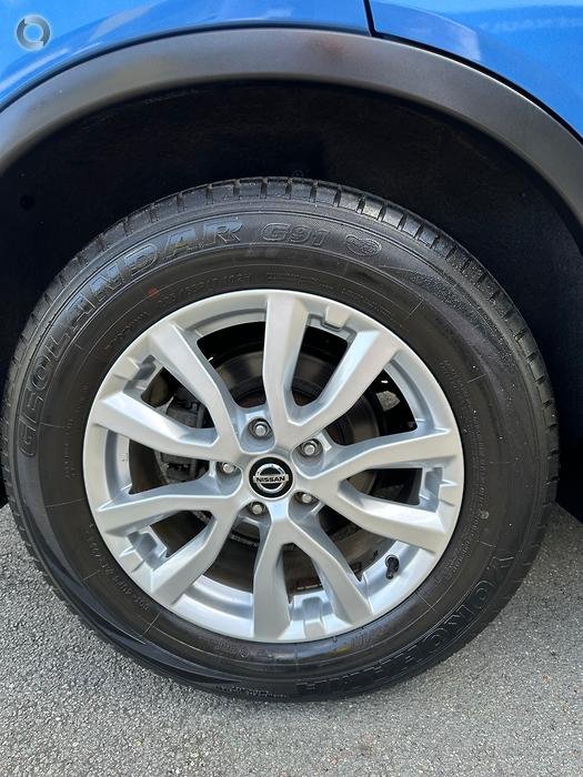 2022 Nissan X-TRAIL ST