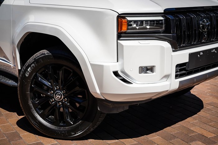 2025 Toyota PRADO VX