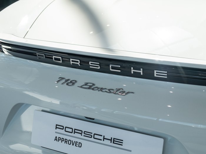 2022 Porsche 718 Boxster