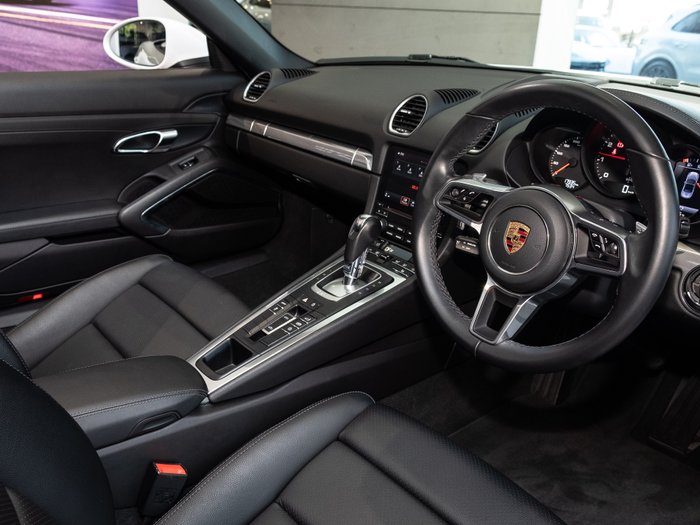 2022 Porsche 718 Boxster