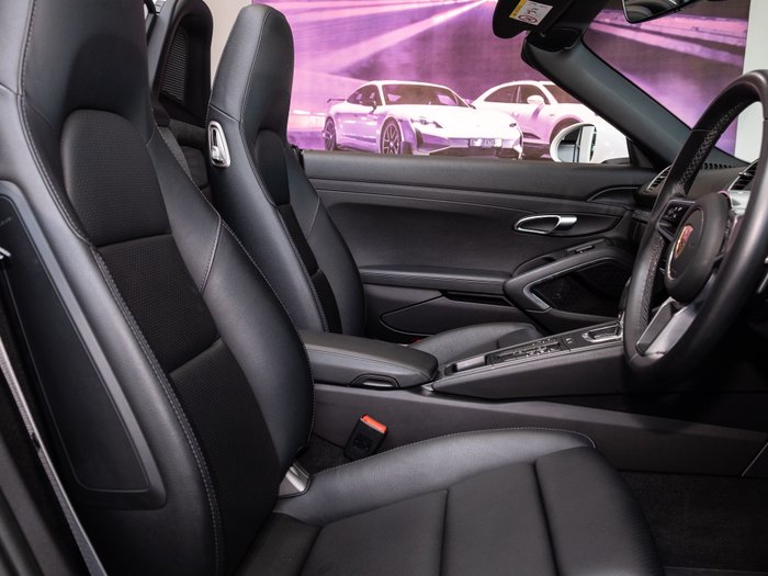 2022 Porsche 718 Boxster