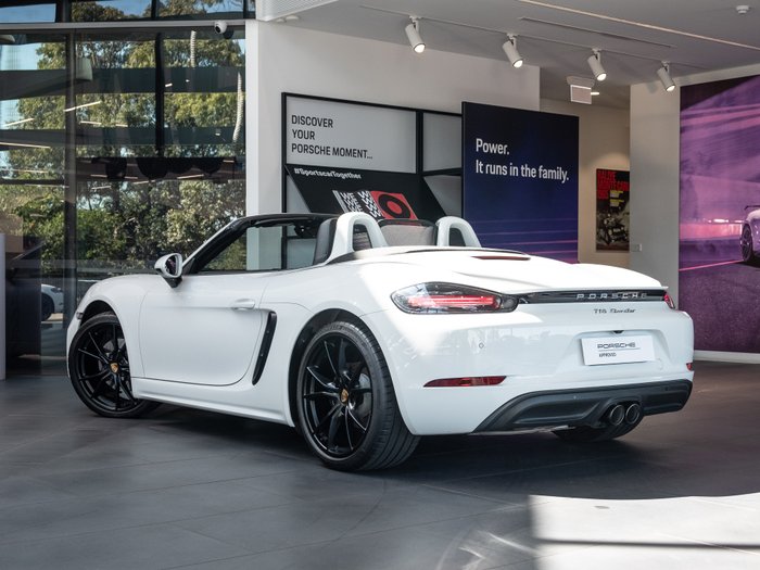 2022 Porsche 718 Boxster