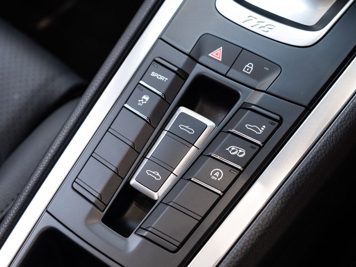 2022 Porsche 718 Boxster