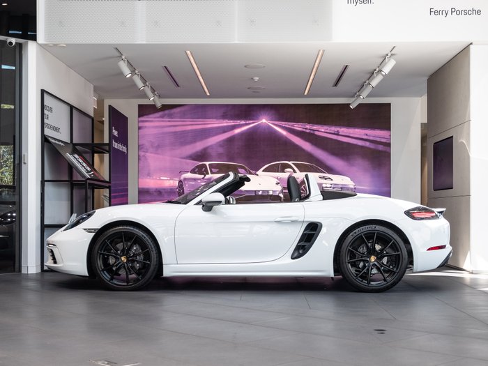 2022 Porsche 718 Boxster