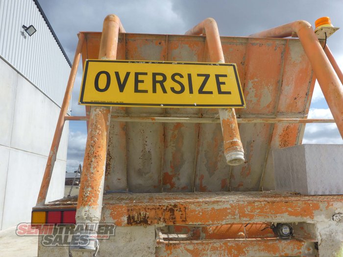 1980 Abeson Lime Spreader Dog Trailer