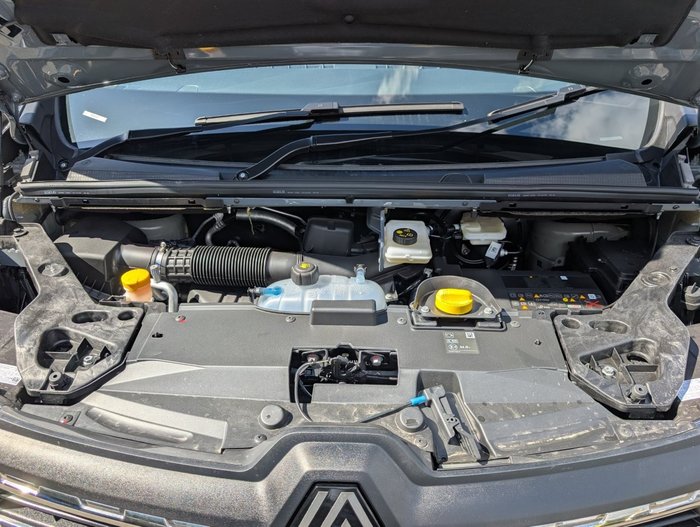2025 RENAULT TRAFIC LWB PREMIUM