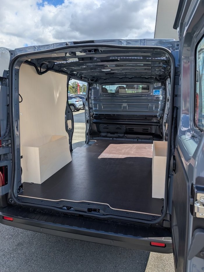 2025 RENAULT TRAFIC LWB PREMIUM