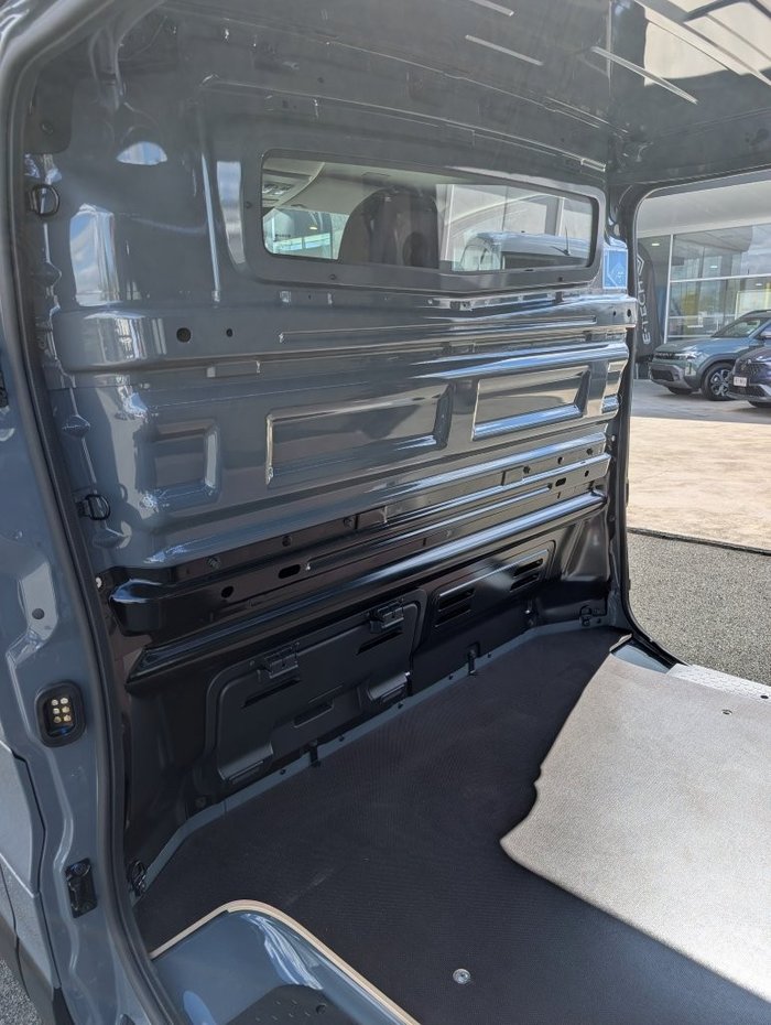 2025 RENAULT TRAFIC LWB PREMIUM