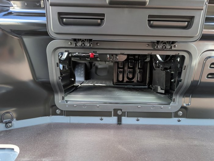 2025 RENAULT TRAFIC LWB PREMIUM